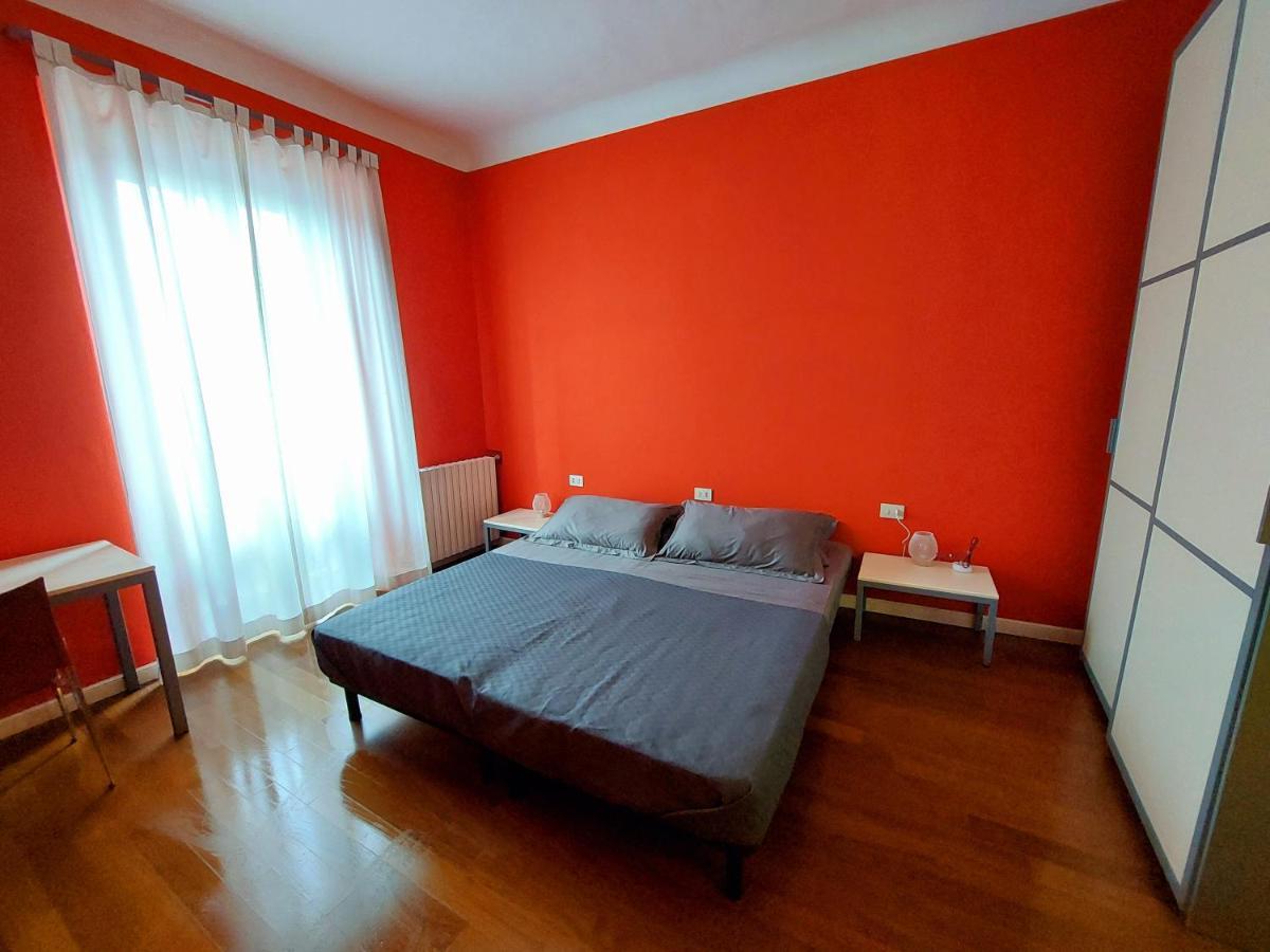 Garibaldi Station - L' Isola Che C'E Apartment - 12 Mins To Rho Fiera Milano Екстер'єр фото