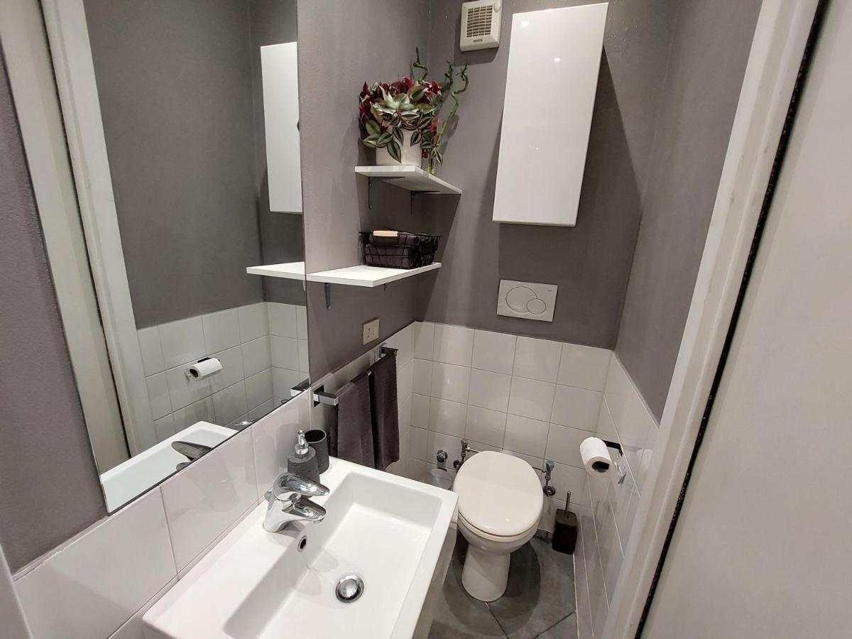 Garibaldi Station - L' Isola Che C'E Apartment - 12 Mins To Rho Fiera Milano Екстер'єр фото